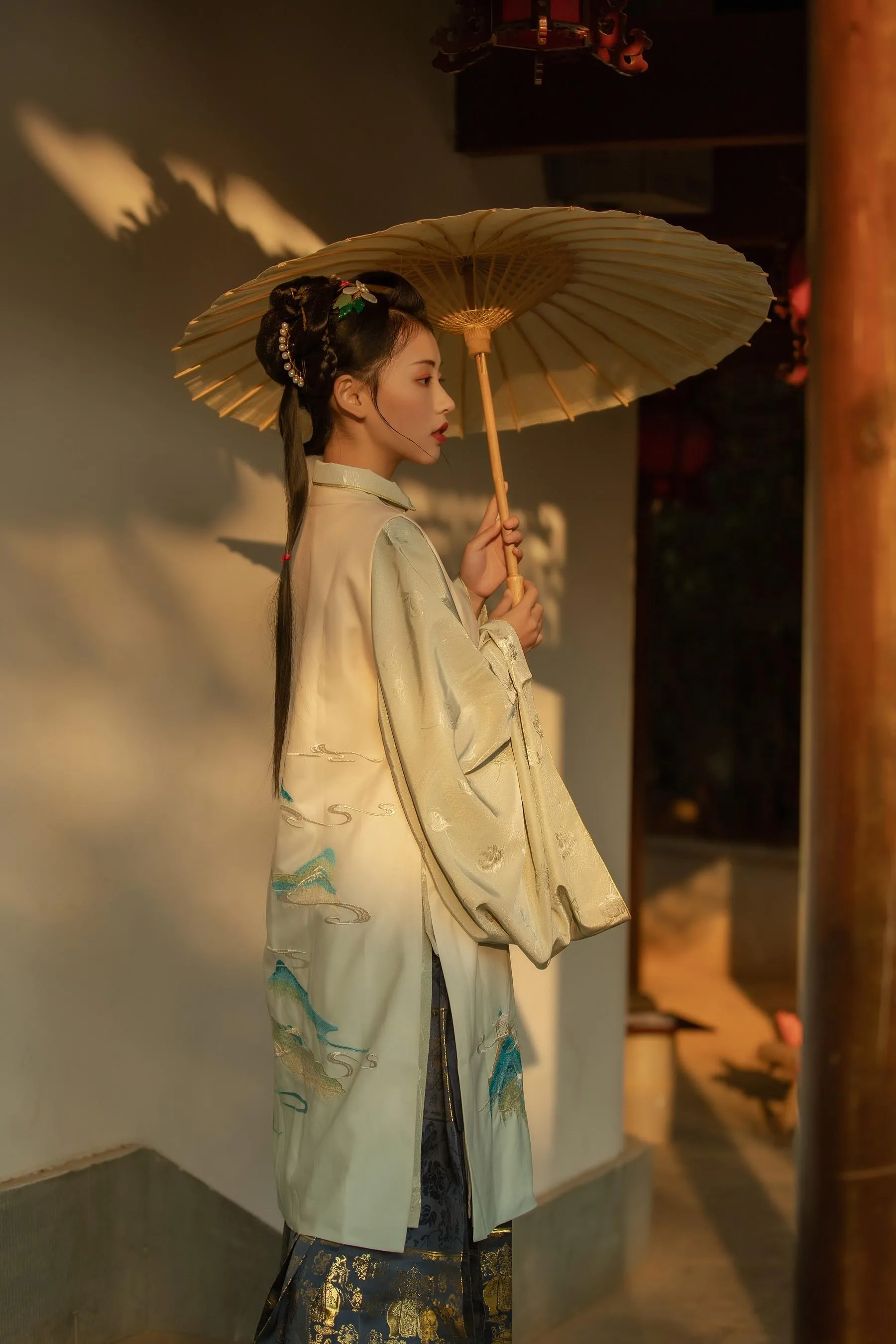 [YITUYU艺图语]2022.08.28 春雨杏花急急落 日落欣橙 [27P]插图1